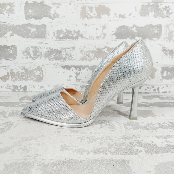 NEW MIA Ciana Pointed Toe Rhinestone Pump Heels A511 - Picture 1 of 12